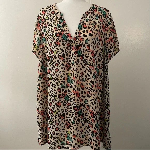 Hi-Low Tunic Georgette Watercolor Leopard - Picture 2 of 7